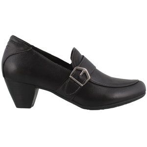 Taos Women's Black Troubador Buckle Pump